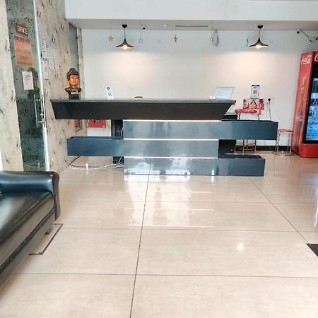 Hotel Super Collection O Amritsar Near Railway Station Exterior foto