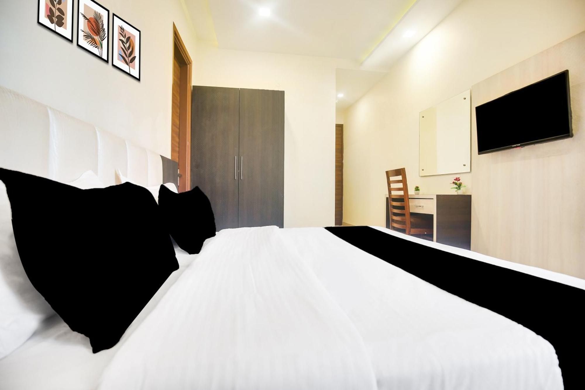 Hotel Super Collection O Amritsar Near Railway Station Exterior foto